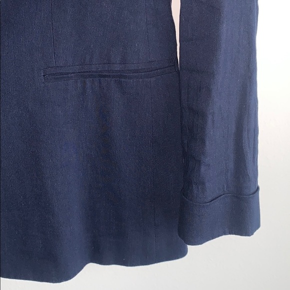 Women's Linen Blazer With Scalloped Collar - Picture 6 of 10